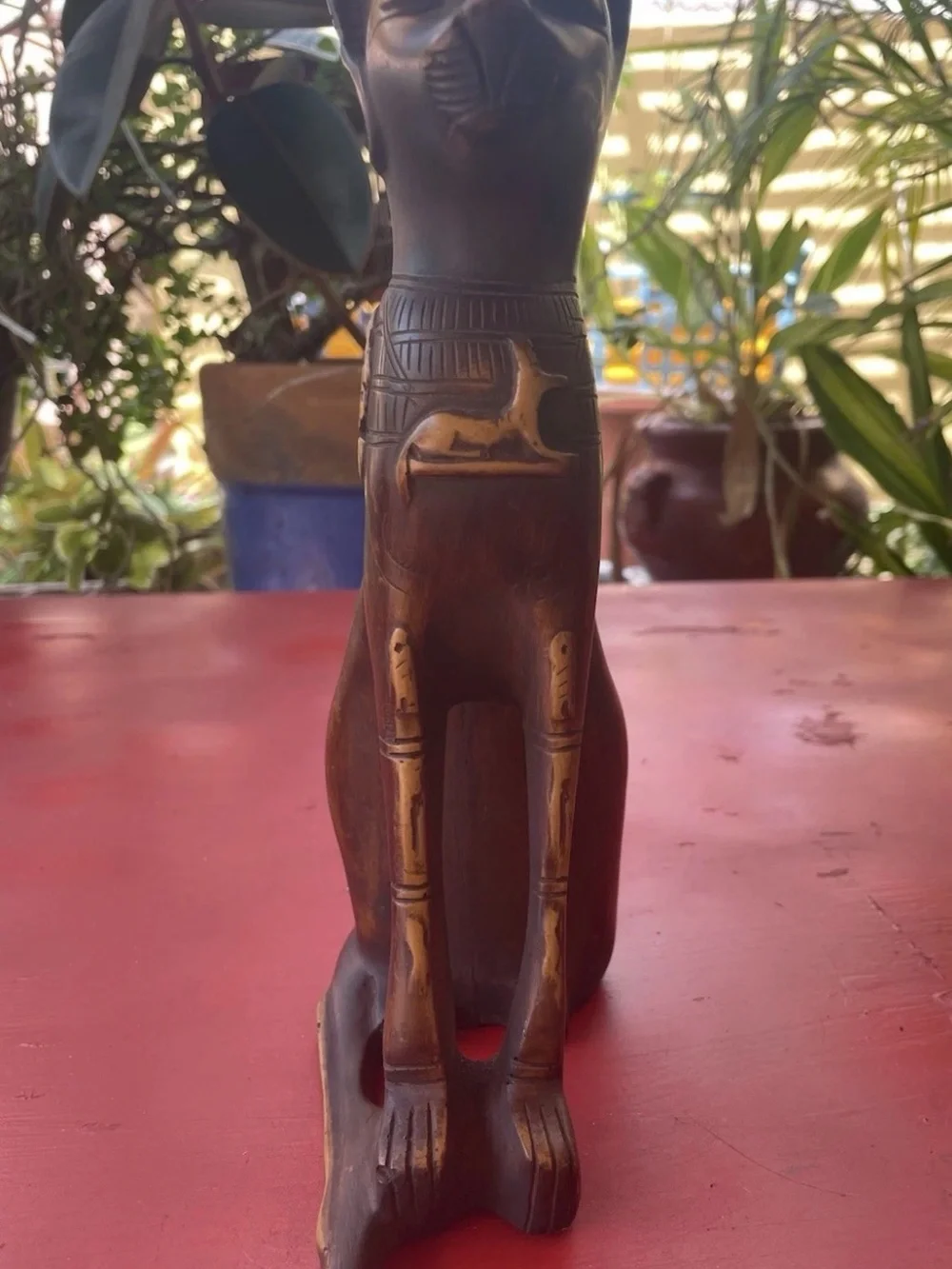 Decorative Antique Egyptian Bastet Statue Carving with Scarab